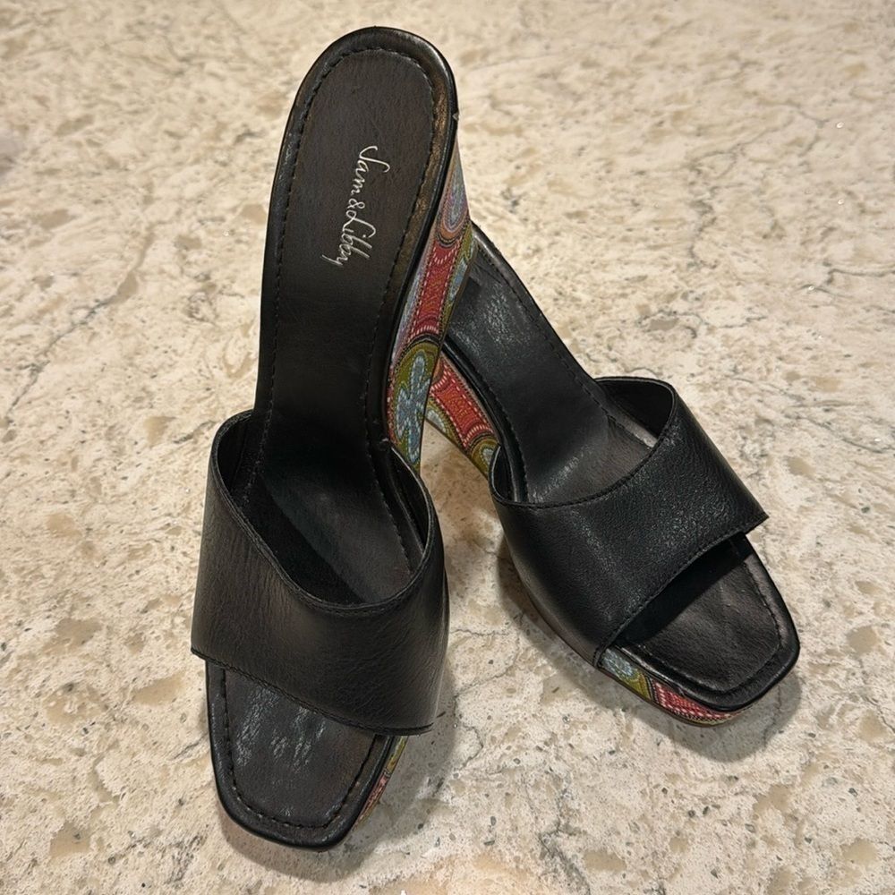 SAM & LIBBY~PLAYTIME~BOHO FABRIC~BLACK LEATHER~4” HIGH HEEL WEDGE SANDALS~BR